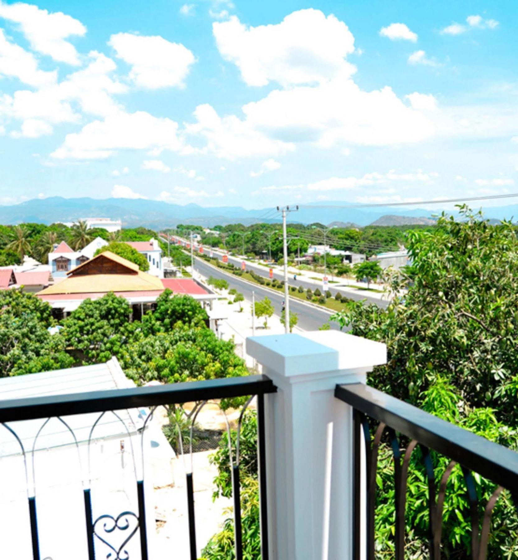 Allure Hotel Thuy Trieu Exterior foto