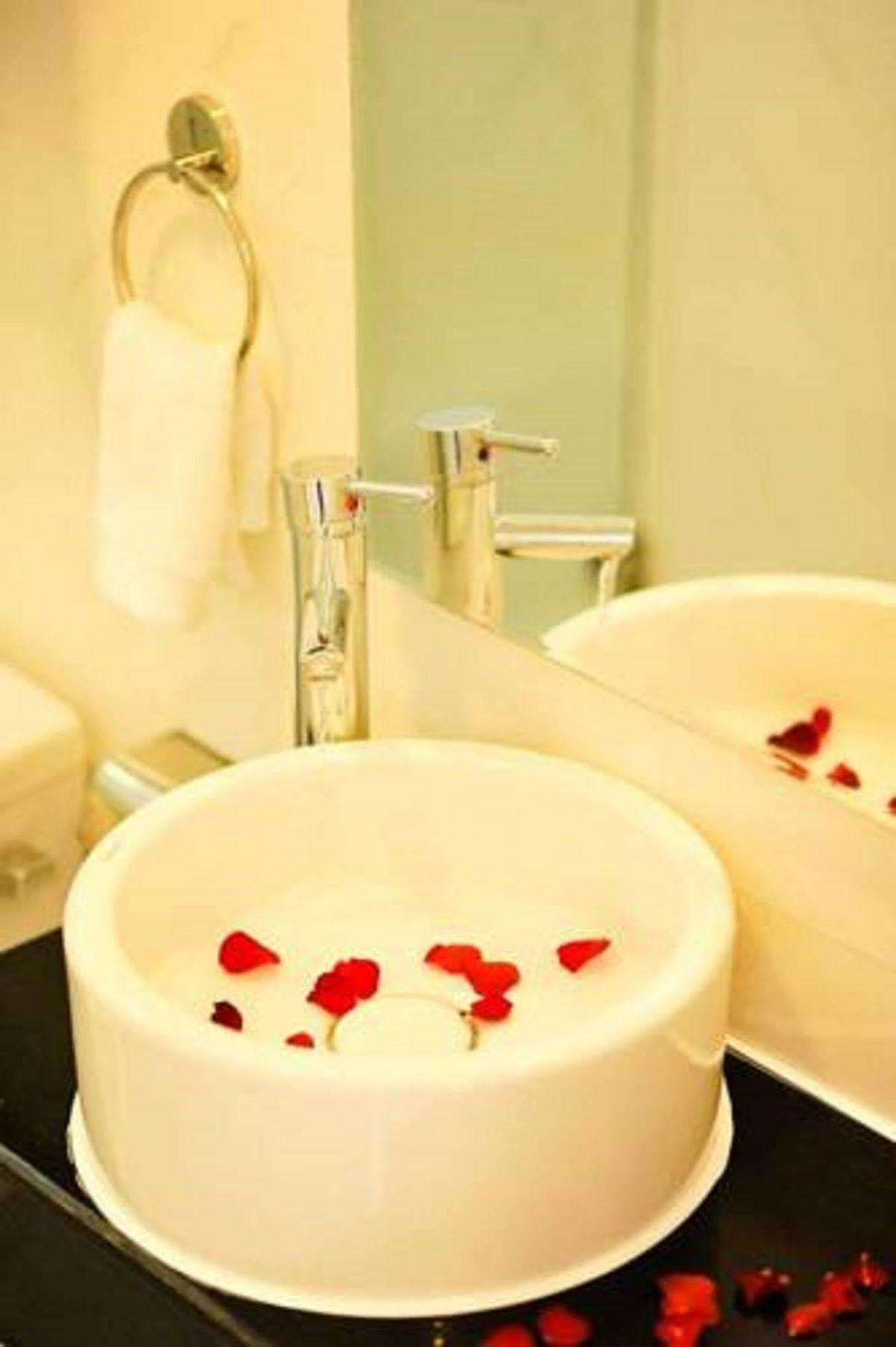 Allure Hotel Thuy Trieu Exterior foto